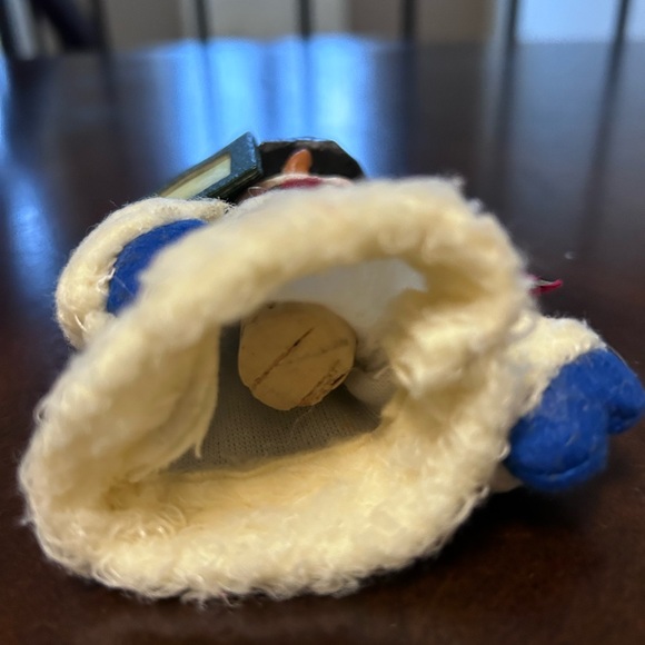 Decorative Snowman Winestopper. - Picture 3 of 6